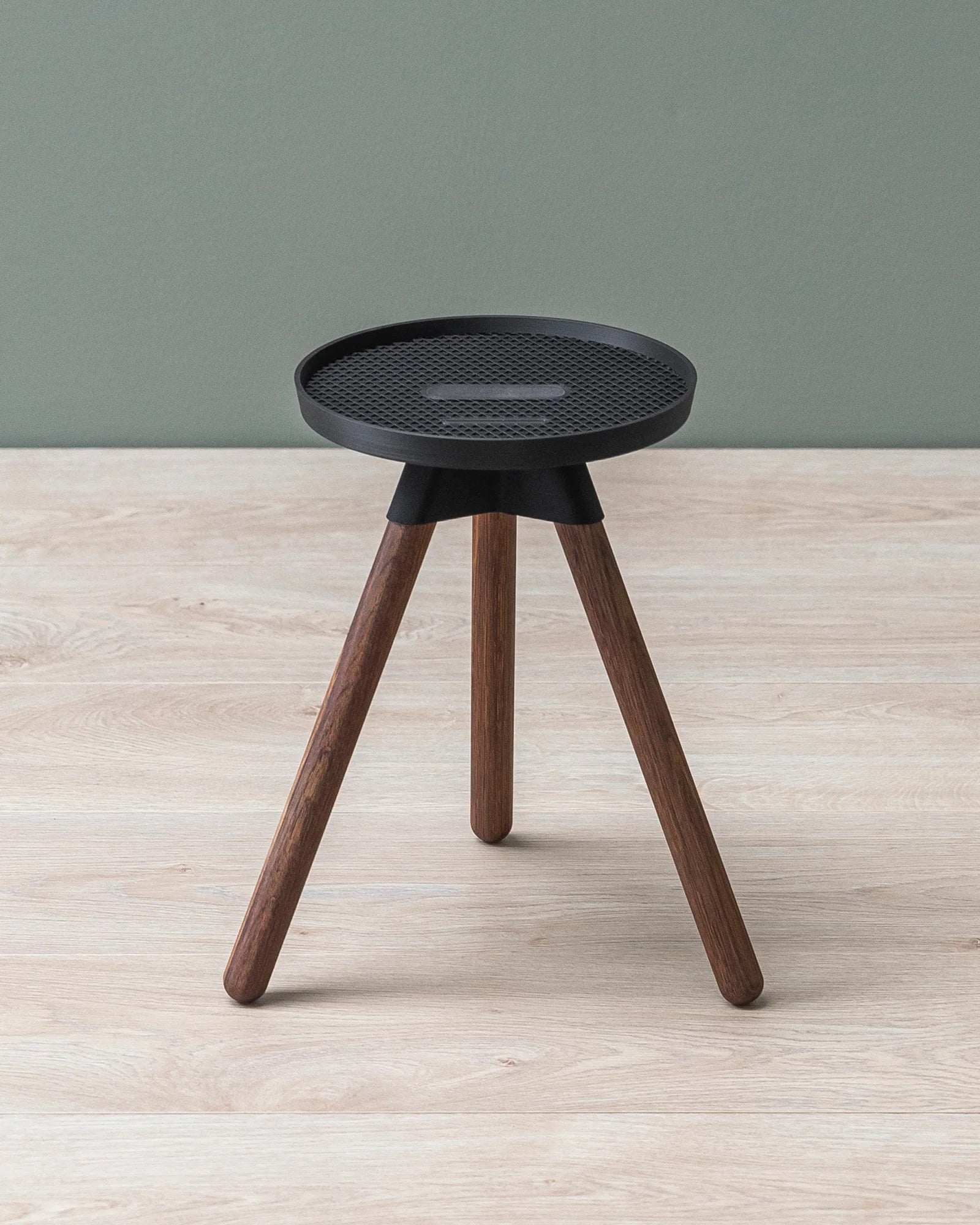 Tons Core Stand — Phone