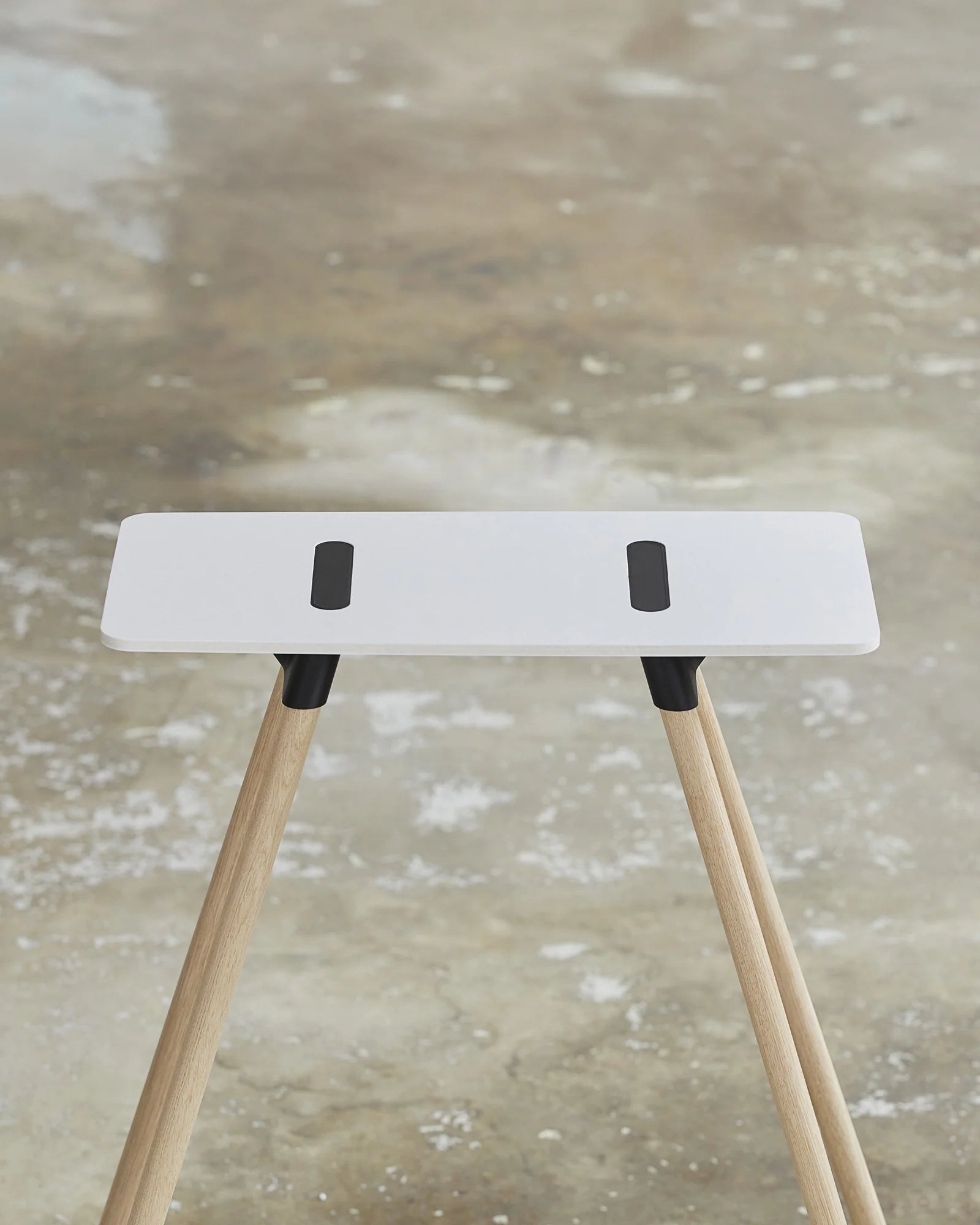 Tons Classic Table