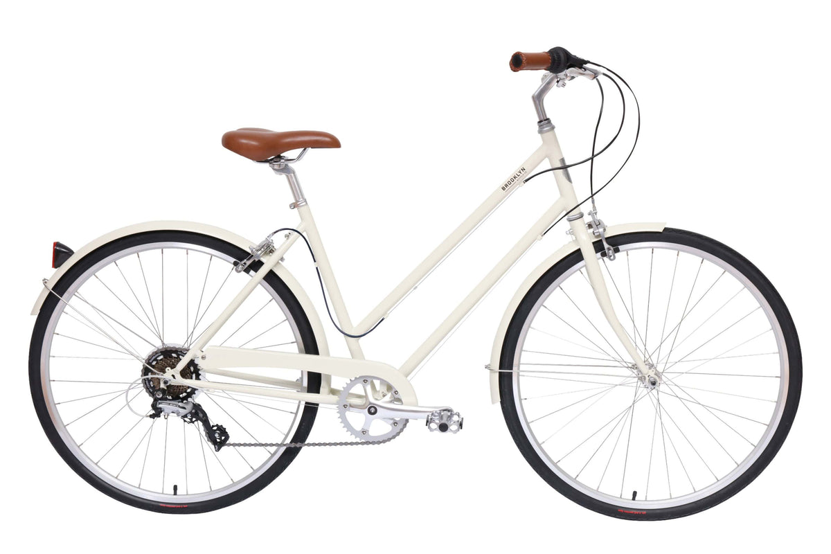 Brooklyn Franklin 8 bycykel med lav indstigning i farven Ivory