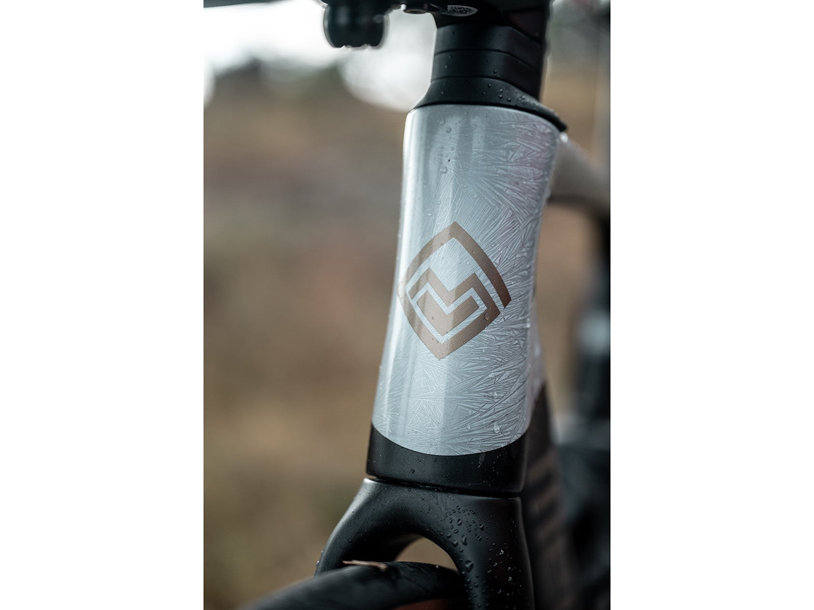 Megamo Raise 05 CW 2025 White ice  L