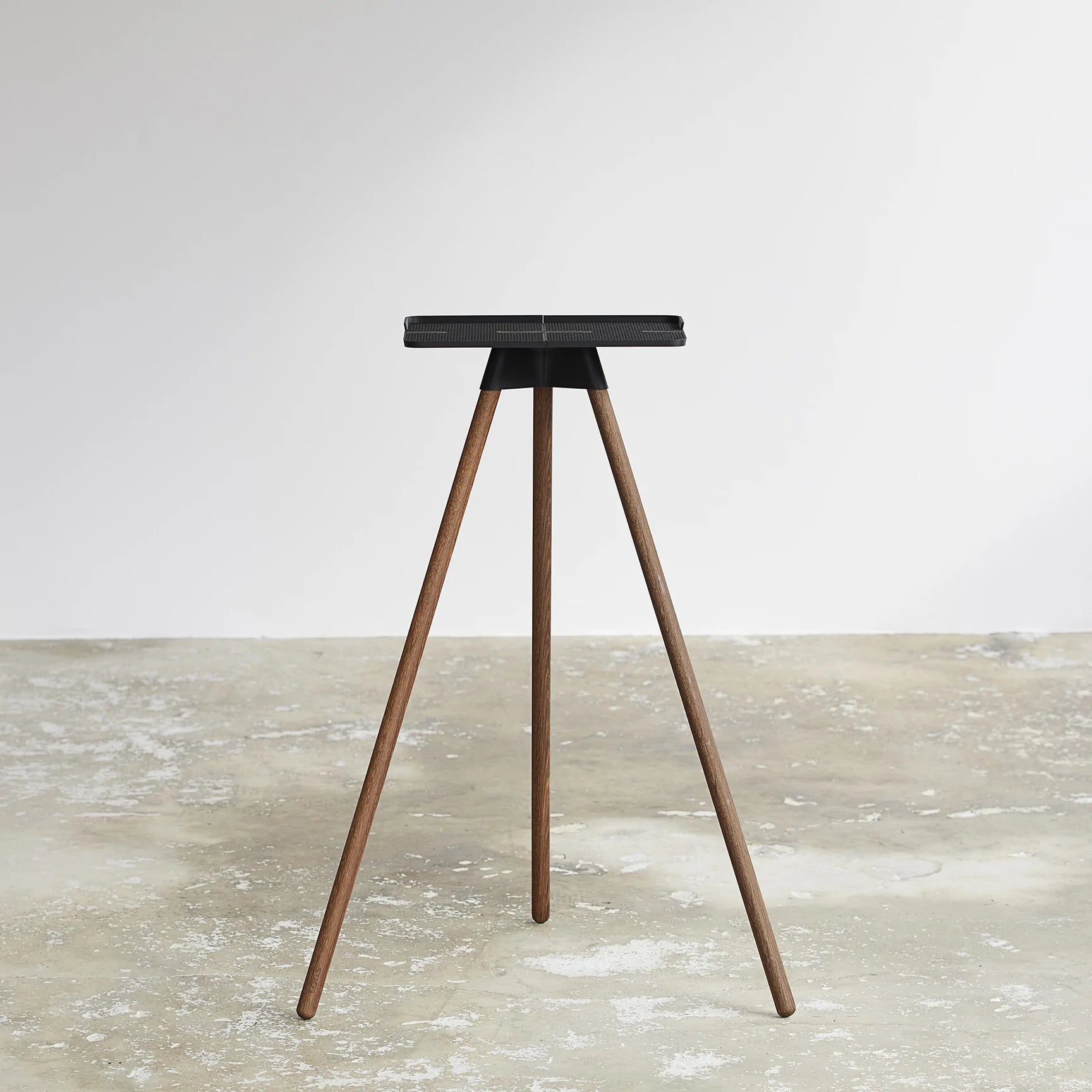 Tons Studio  Laptop Race Table Natural Oak
